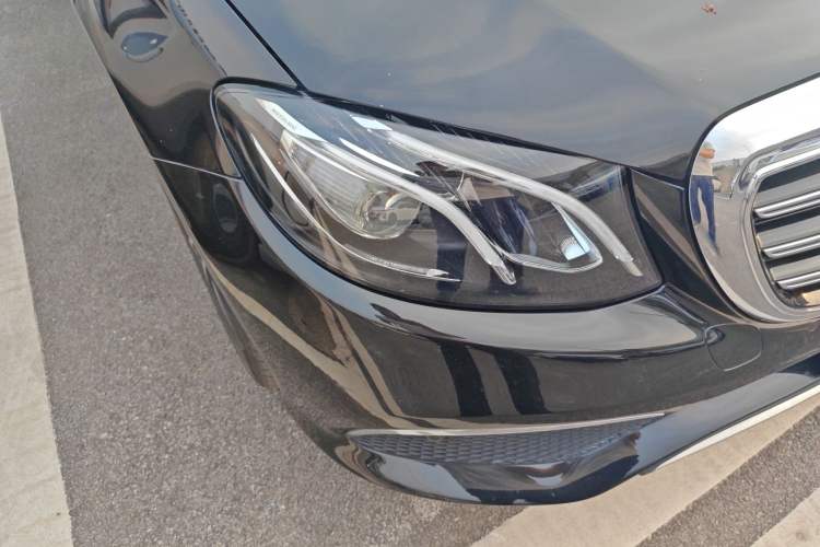 Used Mercedes-Benz E-Class 2018 Facelift E 300 L Luxury Edition Exterior 3