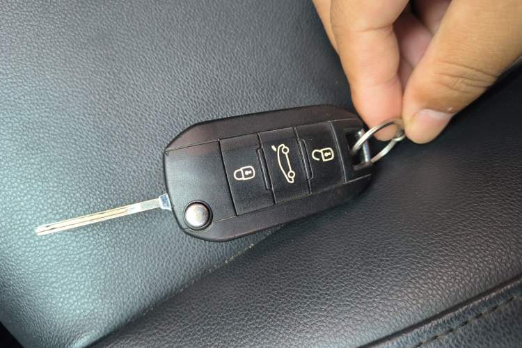 Used Peugeot 408 2016 1.6T Automatic Luxury Edition