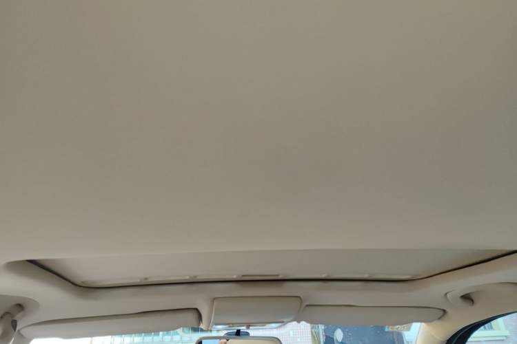 Used Volkswagen Lavida 2013 1.6L Automatic Luxury Edition Headliner