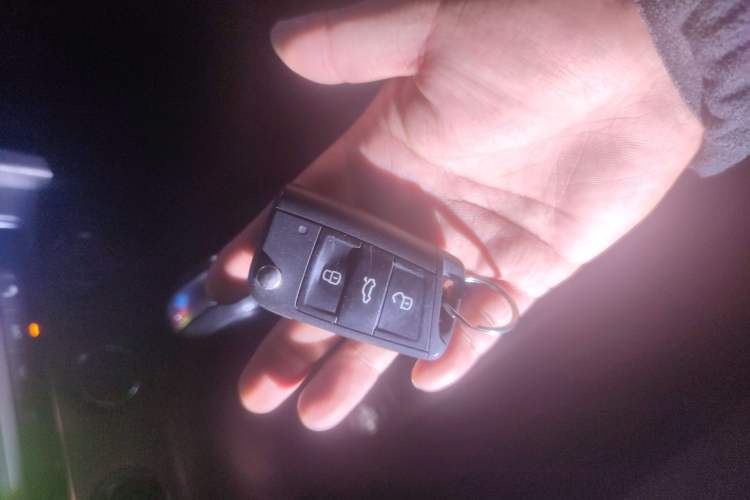 Used Volkswagen Golf 2014 1.4TSI Automatic Luxury Model
