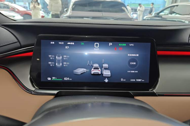 Used BYD Song L EV 2025 662 km Advanced Intelligent Driving Version
