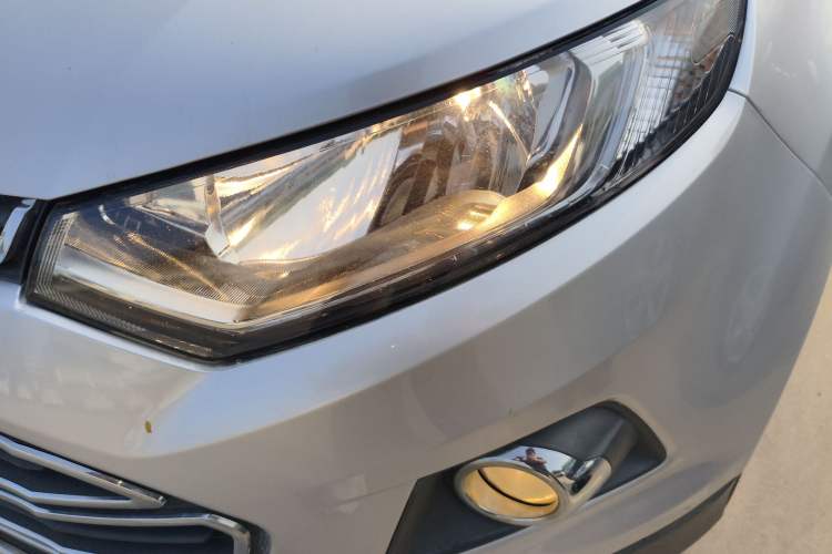 Used Ford EcoSport 2013 1.5L Automatic Fashion Model
