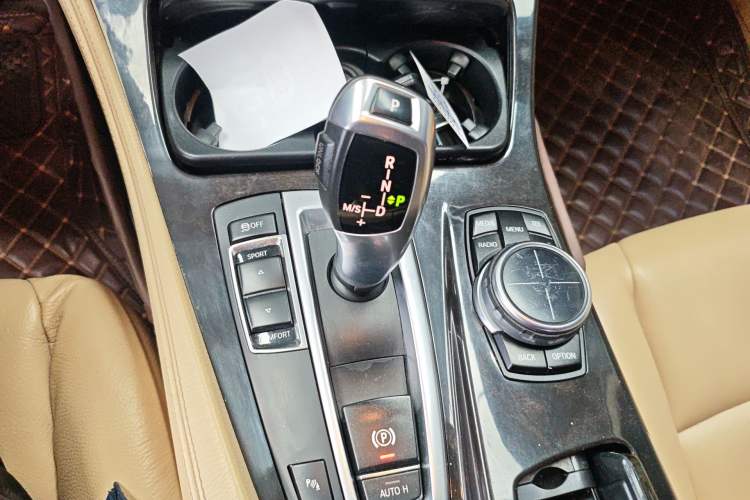 Used BMW 5 Series 2013 525Li Luxury Model