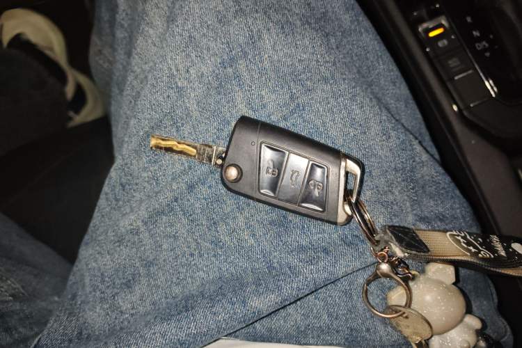 Used Volkswagen Lamando 2017 280TSI DSG Comfort Edition Vehicle Key