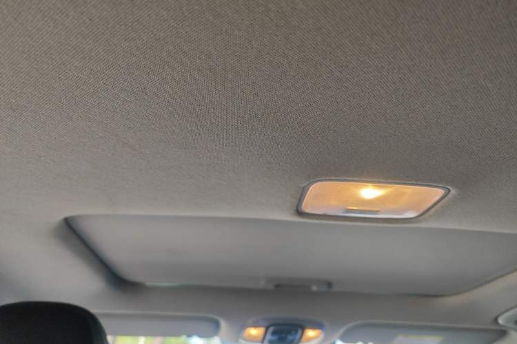 Used Hyundai Elantra 2021 1.5L CVT GLX Elite Edition Headliner