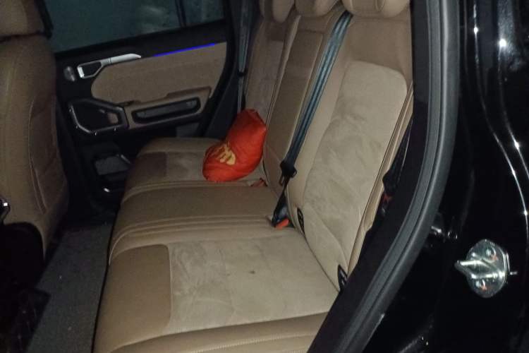 Used JETOUR Traveler 2023 2.0T All-Wheel Drive Conquer PRO Left Rear Seat