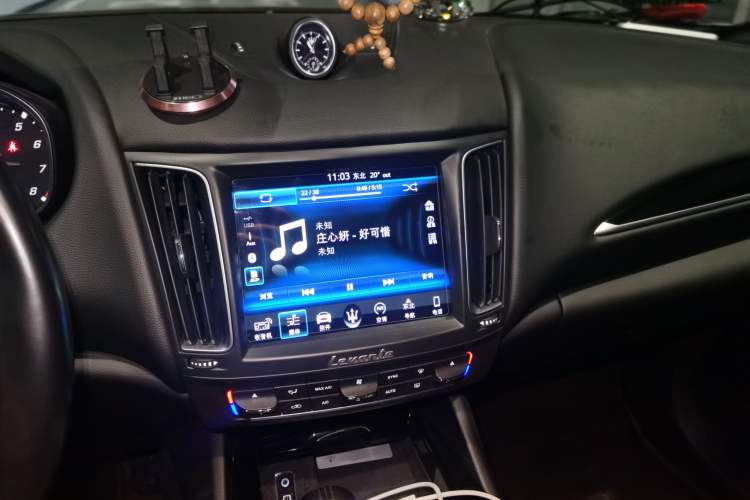 Used Maserati Levante 2016 3.0T Standard Edition Audio And AC Panel