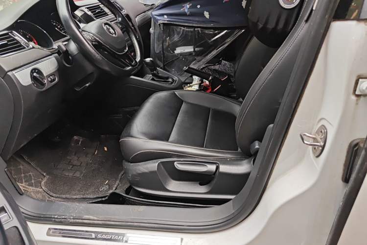 Used Volkswagen Sagitar 2017 1.6L Automatic Comfort Model
