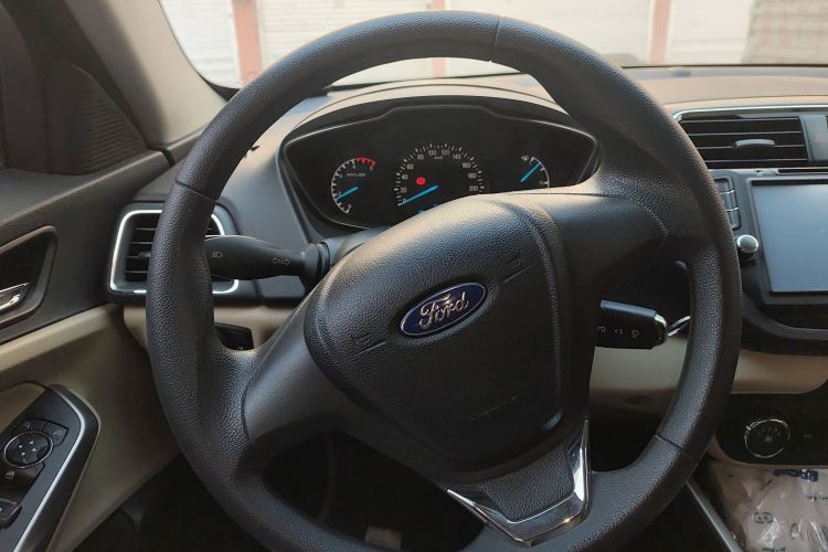 Used Ford Escort 2015 1.5L Automatic Comfort Edition