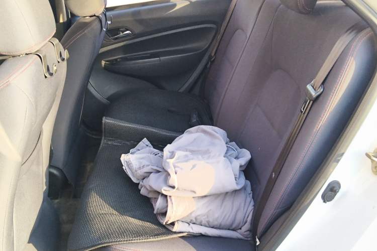 Used Geely Auto Diamond 2014 Sedan 1.5L Manual Entry-Level Model
