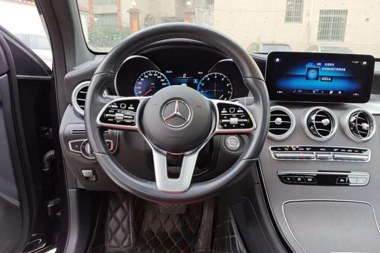 Used Mercedes-Benz GLC Coupe 2021 GLC 300 4MATIC Coupe SUV Steering Wheel