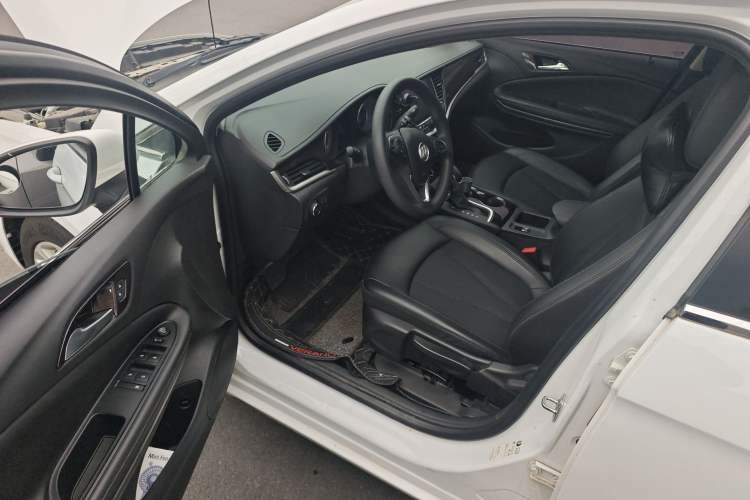 Used Buick Verano 2018 Sedan 20T Dual-Clutch Leading Model
