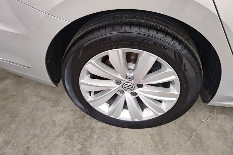 Used Volkswagen Passat 2019 330TSI Elite Edition China VI
