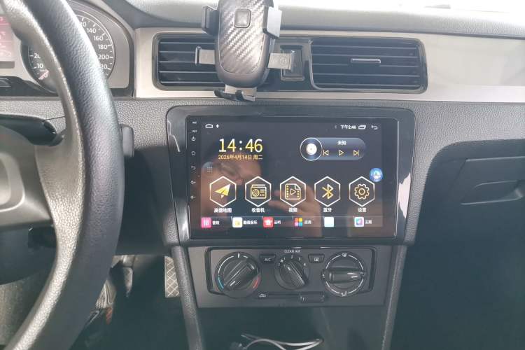 Used Volkswagen Santana 2015 Haval H6 1.6L Automatic Luxury Model Audio And AC Panel