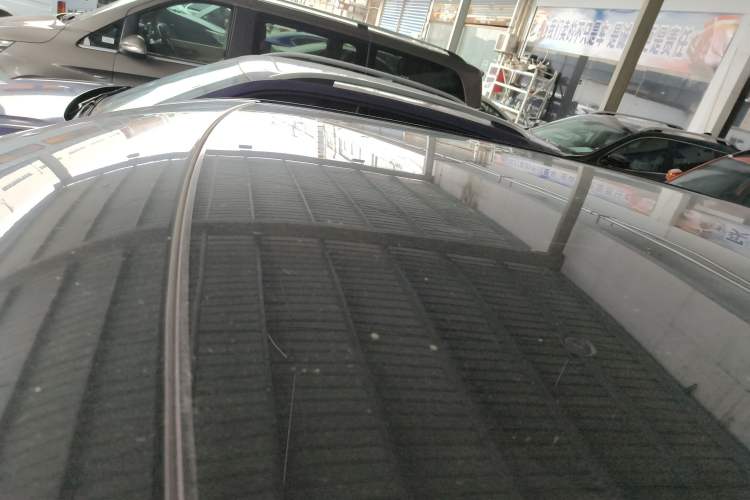 Used Land Rover Discovery Sport 2020 200 PS Family Edition Roof