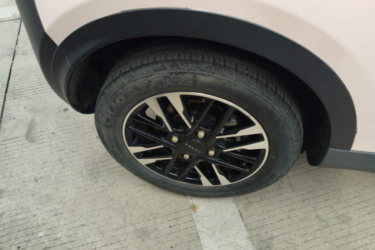 Used Chery Little Ant 2022 Sweet Pink Edition Half-Sugar Version Lithium Iron Phosphate 29.2 kWh 30 kW 301 km