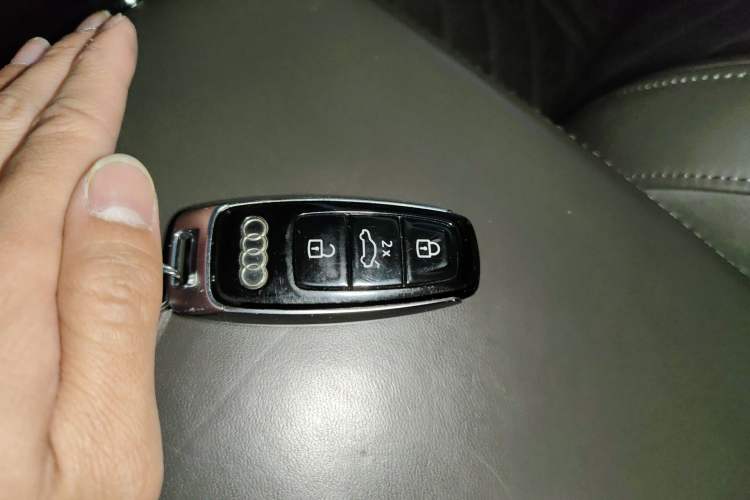 Used Audi A8 2022 A8L 50 TFSI quattro Comfort Edition Collector's Model
