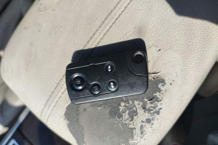 Used Honda Elysion 2012 2.4L VTi-S Prestige Edition Vehicle Key