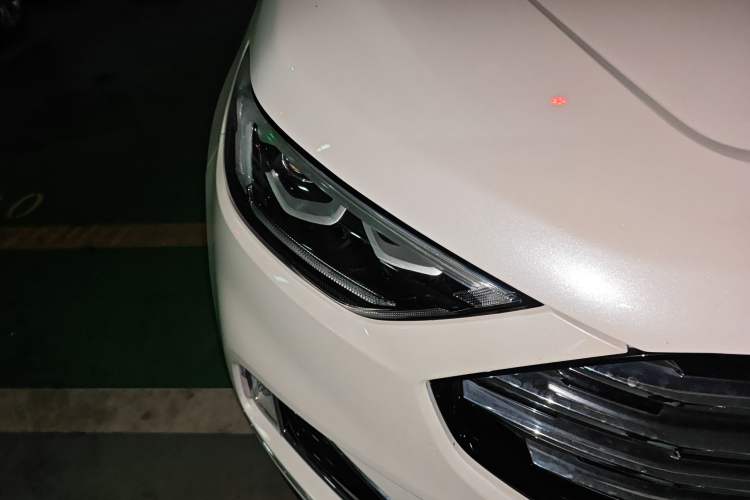 Used Ford Edge 2020 EcoBoost 245 Two-Wheel Drive Titanium 7-Seater
