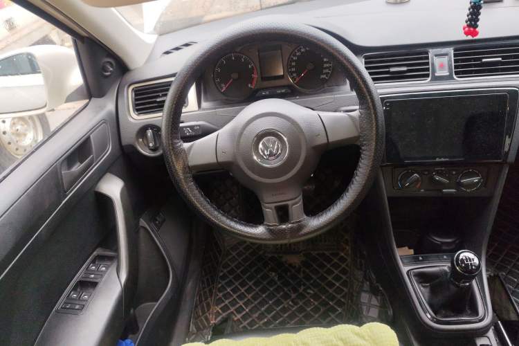 Used Volkswagen Santana 2019 1.5L Manual Fashion Edition China VI Standard
