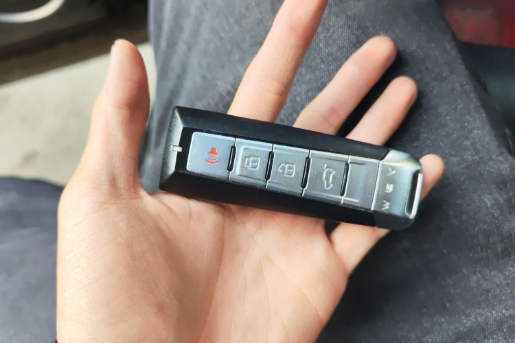 Used Wey VV6 2020 2.0T Two-Wheel Drive Smart Enjoyment+ Vehicle Key