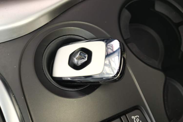 Used Renault Kadjar 2016 2.0L Two-Wheel-Drive Luxury Edition