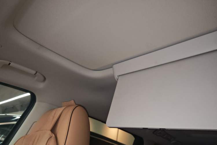 Used Denza D9 2024 DM-i 1050 Luxury Model