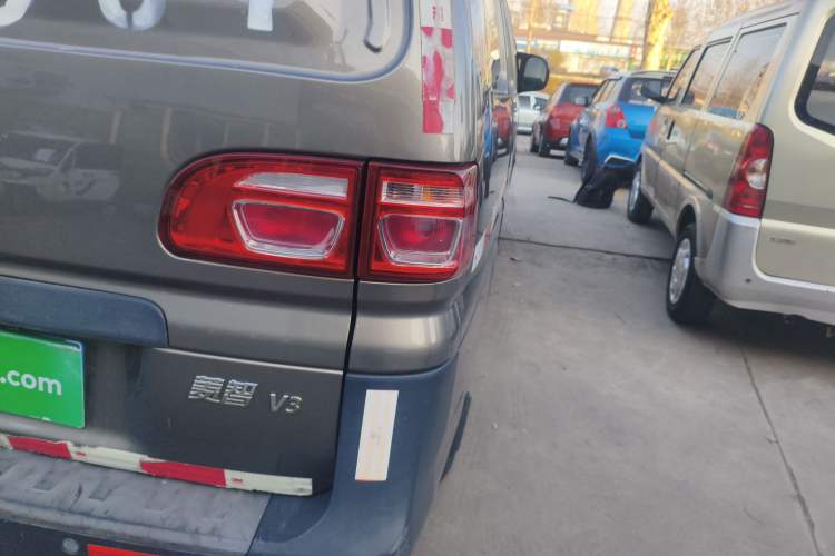 Used FORTHING Lingzhi 2018 V3L 1.6L 2-Seat Logistics Version
