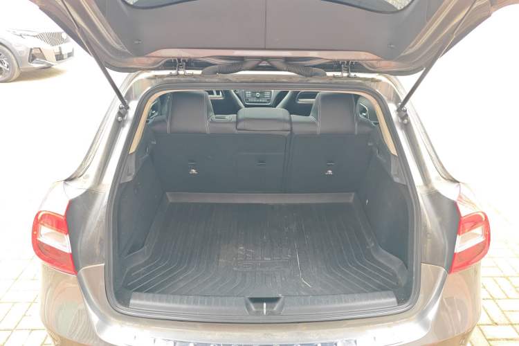 Used Mercedes-Benz GLA 2016 GLA 200 Sport Edition Trunk