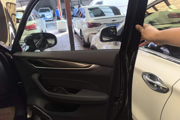 Used Brilliance V7 2018 280T DCT Luxury Model 5 Seats
