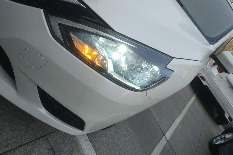 Used Nissan Sylphy 2024 Facelifted Three Classic 1.6XE CVT Comfort Edition Left Front Headlight