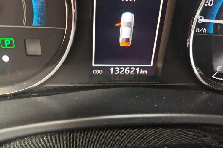 Used Toyota Levin 2017 Revised Dual-Engine 1.8H GS E-CVT Elite Sunroof Version China V Standard