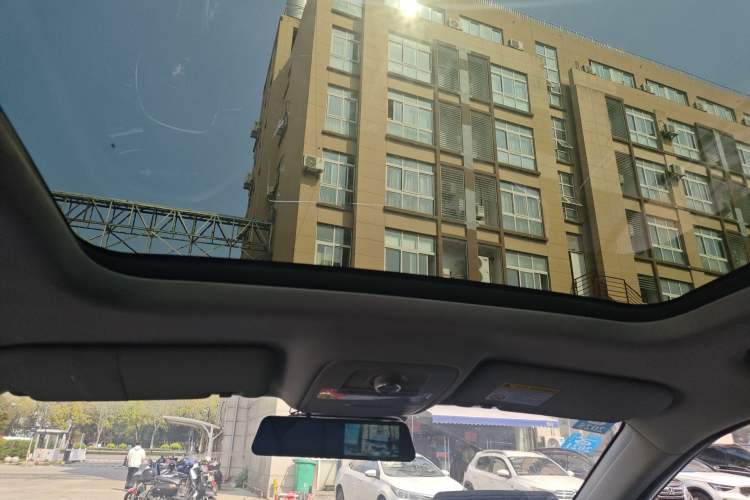 Used Roewe RX5 2016 20T Two-Wheel Drive Automatic Flagship Edition
