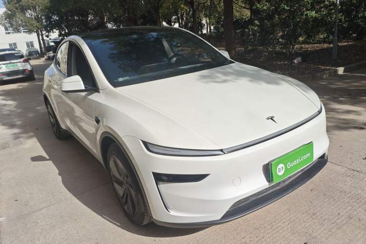 Used Tesla Model Y 2025 Rear-Wheel-Drive Version