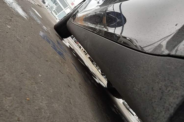 Used Tesla Model Y 2023 Rear-Wheel-Drive Version