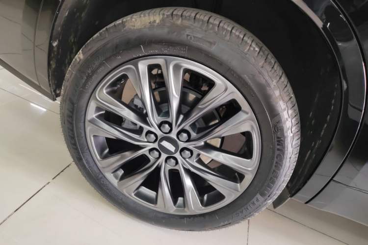 Used Cadillac XT6 2023 2.0T Six-Seater Four-Wheel-Drive Platinum Edition Black Diamond Version
