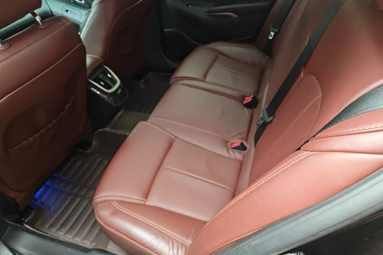 Used Buick LaCrosse 2014 2.0T SIDI Elite Tech Version Left Rear Seat