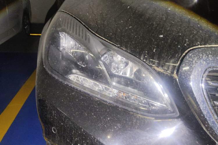 Used Mercedes-Benz E-Class 2015 E 200 L Right Front Headlight