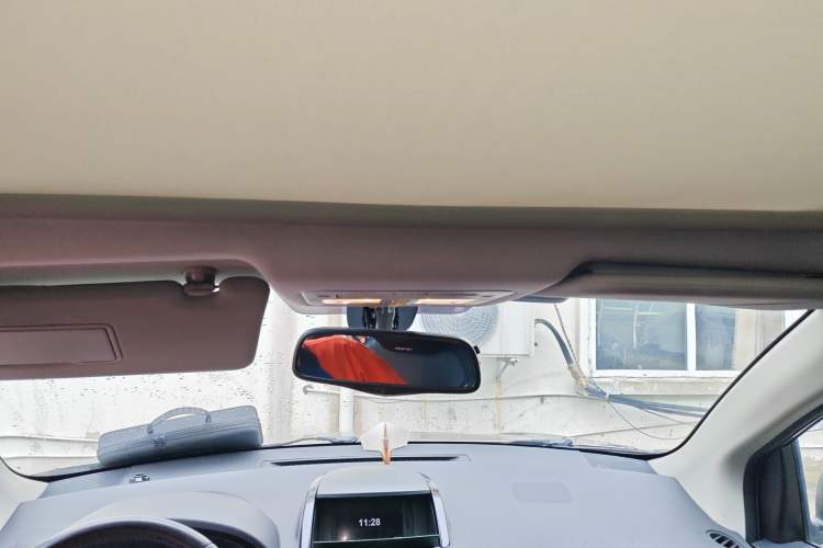 Used Renault Koleos 2012 2.5L Two-Wheel Drive Comfort Edition with Navigation Headliner