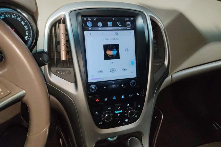 Used Buick GT 2011 GT 1.8L Automatic Fashion Edition Leather Model Audio And AC Panel