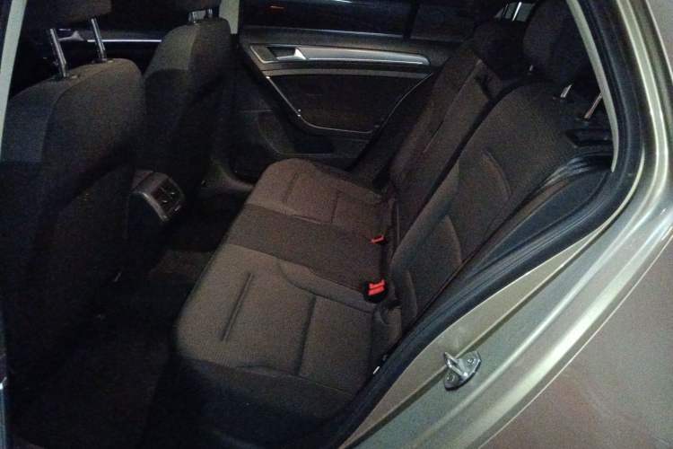 Used Volkswagen Golf 2017 230TSI Automatic Comfort Edition – Celebrating Milestone of One Million Units
