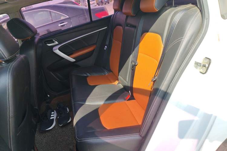 Used Geely Auto Emgrand 2016 Hatchback RS 1.5L Manual - Upward Edition
