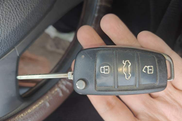 Used Chery E3 2015 1.5L Manual Fashion Model