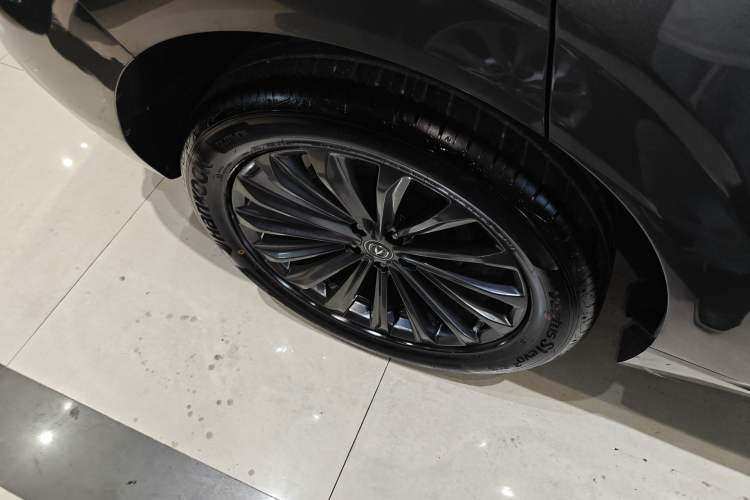 Used CHANGAN UNI-K 2021 2.0T Excellence Edition Right Rear Wheel Hub