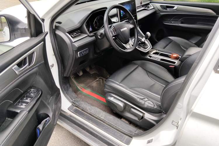 Used Haval M6 2021 PLUS 1.5T Manual Luxury Smart Connectivity Model Driver Seat