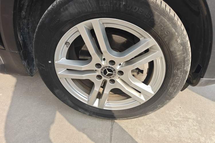 Used Mercedes-Benz GLB 2022 Refresh GLB 200 Dynamic Edition Right Front Wheel Hub