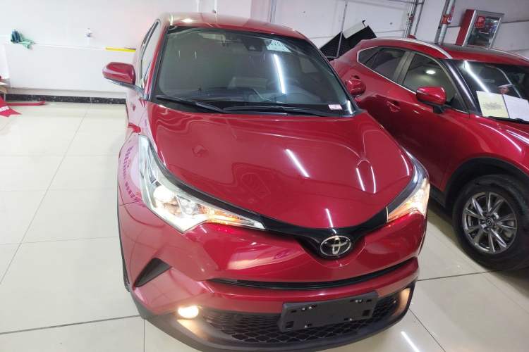 Used Toyota C-HR 2018 2.0L Leading Edition China V-standard
