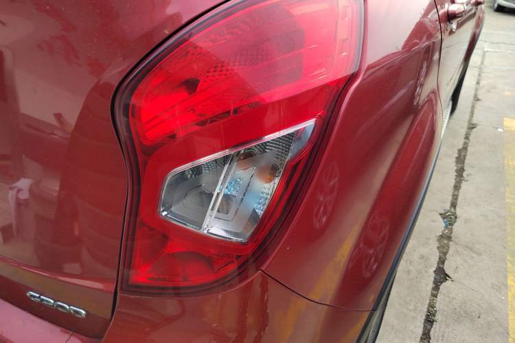 Used SsangYong Korando 2014 2.0L Gasoline Two-Wheel Drive Automatic Elite Navigation Edition