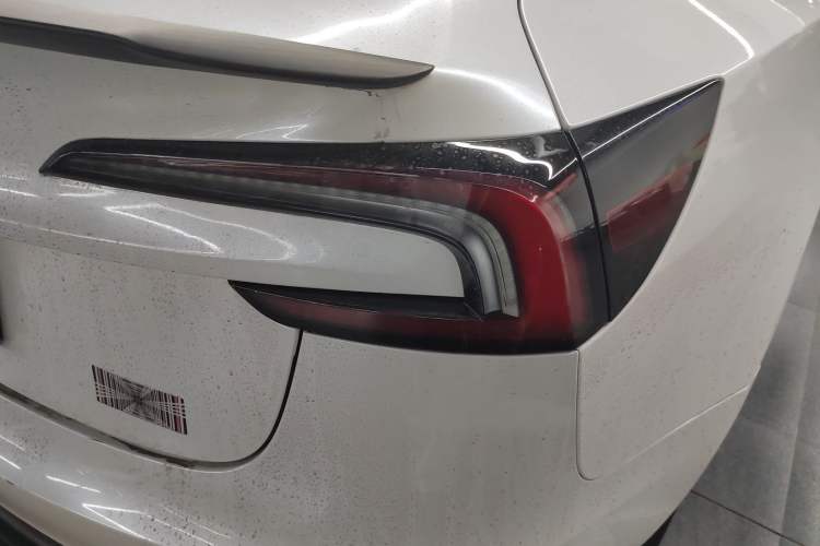 Used Tesla Model 3 2023 Long-Range All-Wheel-Drive Version