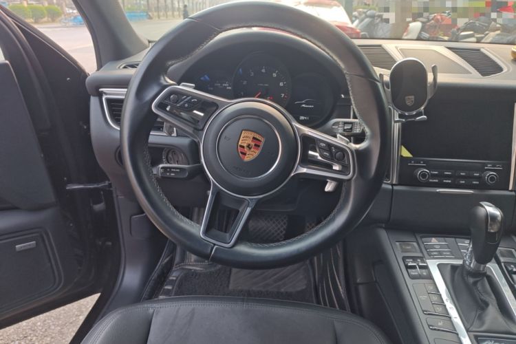 Used Porsche Macan 2017 Macan 2.0T Steering Wheel